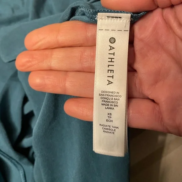 Athleta Radiate Tank Top with Blue Twist size xs - Picture 9 of 9